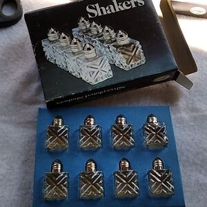 Vintage Leonard Silverplated Shakers set of 8 Towle